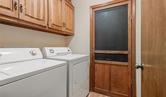 4005 Woodville Rd, Bartlesville, OK 74006