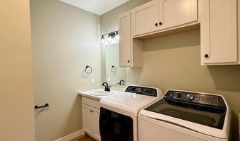 3233 Signal Point Dr, Allegan, MI 49010