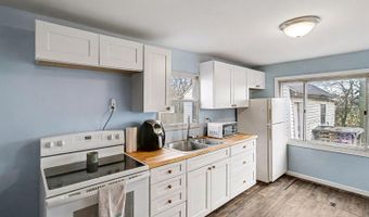 414 Manchester St, Aurora, IN 47001