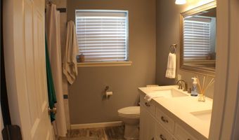 4 Tilbury Ln, Bella Vista, AR 72715