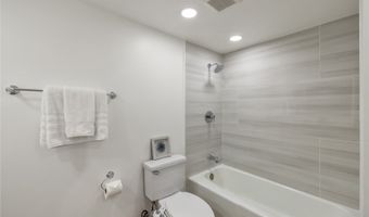 5070 Likini St PH210, Honolulu, HI 96818