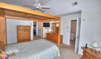 19 Centerboard Dr, Bayville, NJ 08721