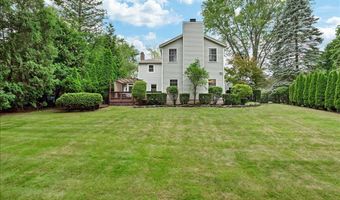 28 Loudon Pkwy, Albany, NY 12211