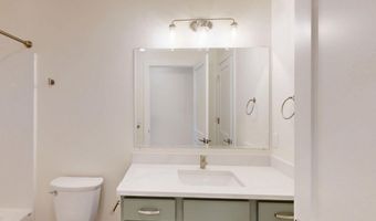 4 Longview Dr 208, Atkinson, NH 03811