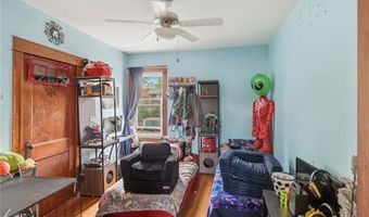 612 Rathbun St, Blackstone, MA 01504