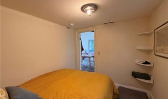 25 Marsh St, Newport, RI 02840