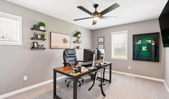 2016 Fairway Dr, Auburn, IN 46706