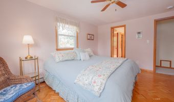 7 Robin Hill Ln, Athens, OH 45701