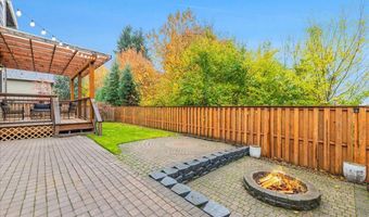 20870 YOSEMITE St NE, Aurora, OR 97002