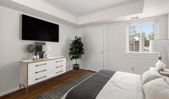 8908 BATTERY Pl #5, Bethesda, MD 20814