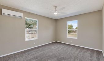 1135 Lillie Dr, Bosque Farms, NM 87068