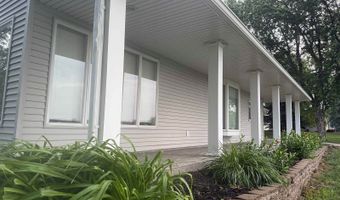 631 South St, Akron, IA 51001