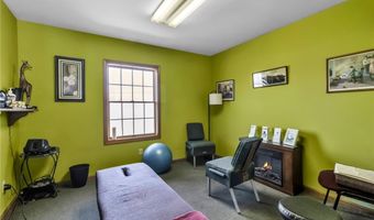 11881 Broadway St, Alden, NY 14004