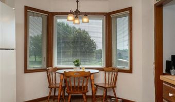 596 E 1732 Rd, Baldwin City, KS 66006