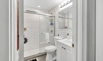 86 Vanguard St, Bridgeport, CT 06606