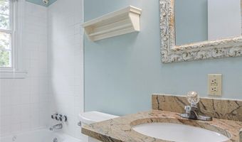 352 Cedar Ln, Arden, NC 28704
