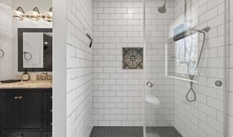 16 Blacks Lndg, Belfast, ME 04915