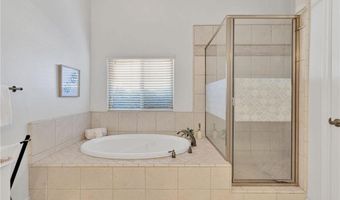 19274 Kanbridge St, Apple Valley, CA 92308