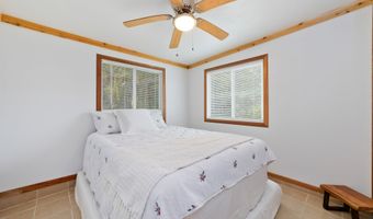 2048 KALANIANAOLE St, Hilo, HI 96720