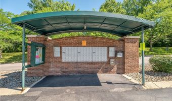168 Wilcox Rd, Austintown, OH 44515