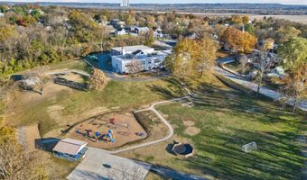 5548 Chestnut St, Augusta, MO 63332