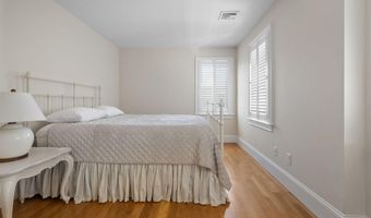 191 Stoney Point Rd, Barnstable, MA 02630