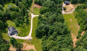 8 Walkers Pointe Rd, Barboursville, WV 25504