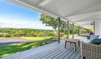 12 Sydney Ln, Cromwell, CT 06416