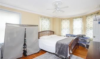 85 Mill St, Newport, RI 02840