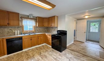 43 Holland St, Bangor, ME 04401