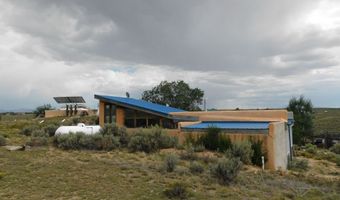 97 Calle Conejo, Arroyo Hondo, NM 87513