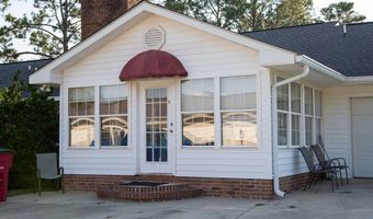 2115 Blackshear Hwy, Baxley, GA 31513