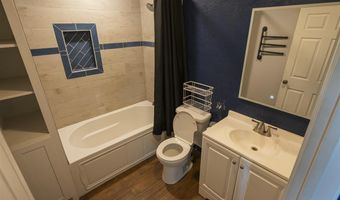 608 E Carter Ave, Apache, OK 73006