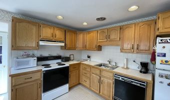 34 Millbrook Rd, Beverly, MA 01915