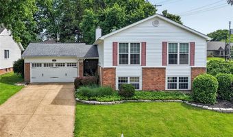 100 Holly Green Dr, Ballwin, MO 63021