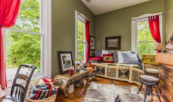 12801 E Edgewater Dr, Albany, IN 47320