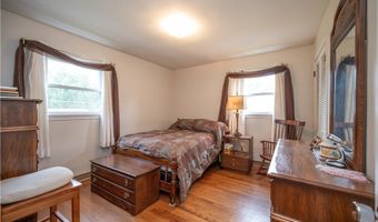 1774 Laurie Dr, Austintown, OH 44511
