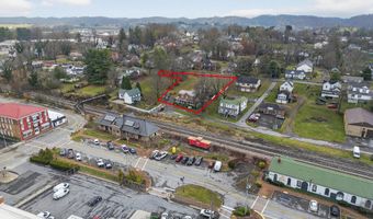 302 SW Front St, Abingdon, VA 24210