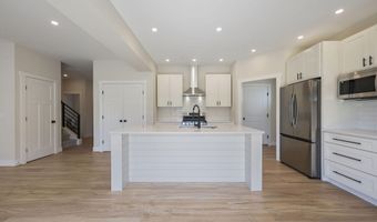 833 MONROE Ter, Dover, DE 19904