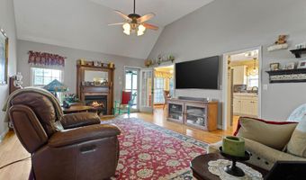 314 War Emblem Dr, Boiling Springs, SC 29316