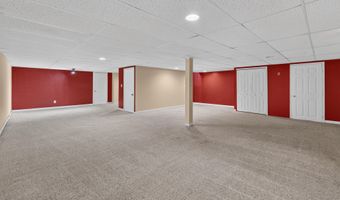 392 Sedgewood Ln, Ann Arbor, MI 48103