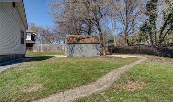 2425 La Salle Dr, Alton, IL 62002