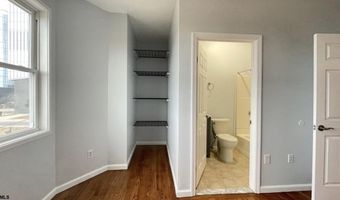 222 S Rhode Island Ave, Atlantic City, NJ 08401