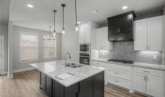 6803 SW Orange Ave, Bentonville, AR 72713