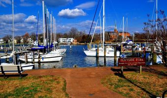 316 BURNSIDE St 101, Annapolis, MD 21403