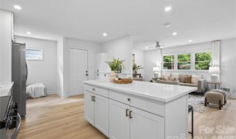 3826 Sudbury Rd, Charlotte, NC 28205