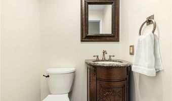 18 J H Dwyer Dr, Middletown, RI 02842