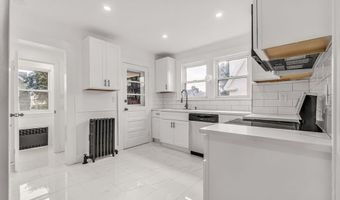 123 Harlem Ave, Bridgeport, CT 06606