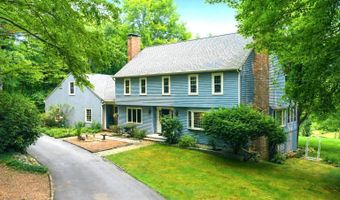 10 Candlewood Dr, Amherst, NH 03031