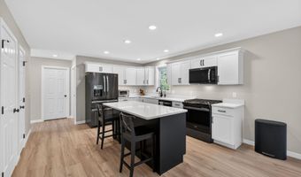 47 Chestnut Dr, Allenstown, NH 03275
